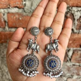 Nandi – Oxidised Silver with Blue Stones and Pearls