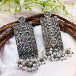 Adya – Indo-Western Pearl Dangler Earrings