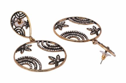 Vintage Floral Dangle Earrings - Image 2
