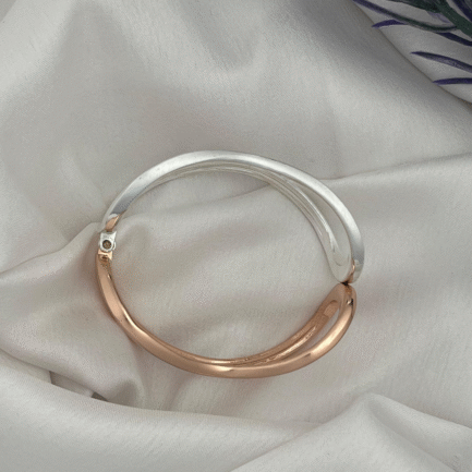 Wavy Cuff bracelets - Image 3